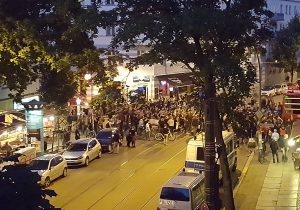 Mehr über den Artikel erfahren Nachttanzdemo in Friedrichshain