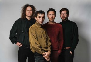 Mehr über den Artikel erfahren Bitte mal die Lauscher auf für: Die Arbeit